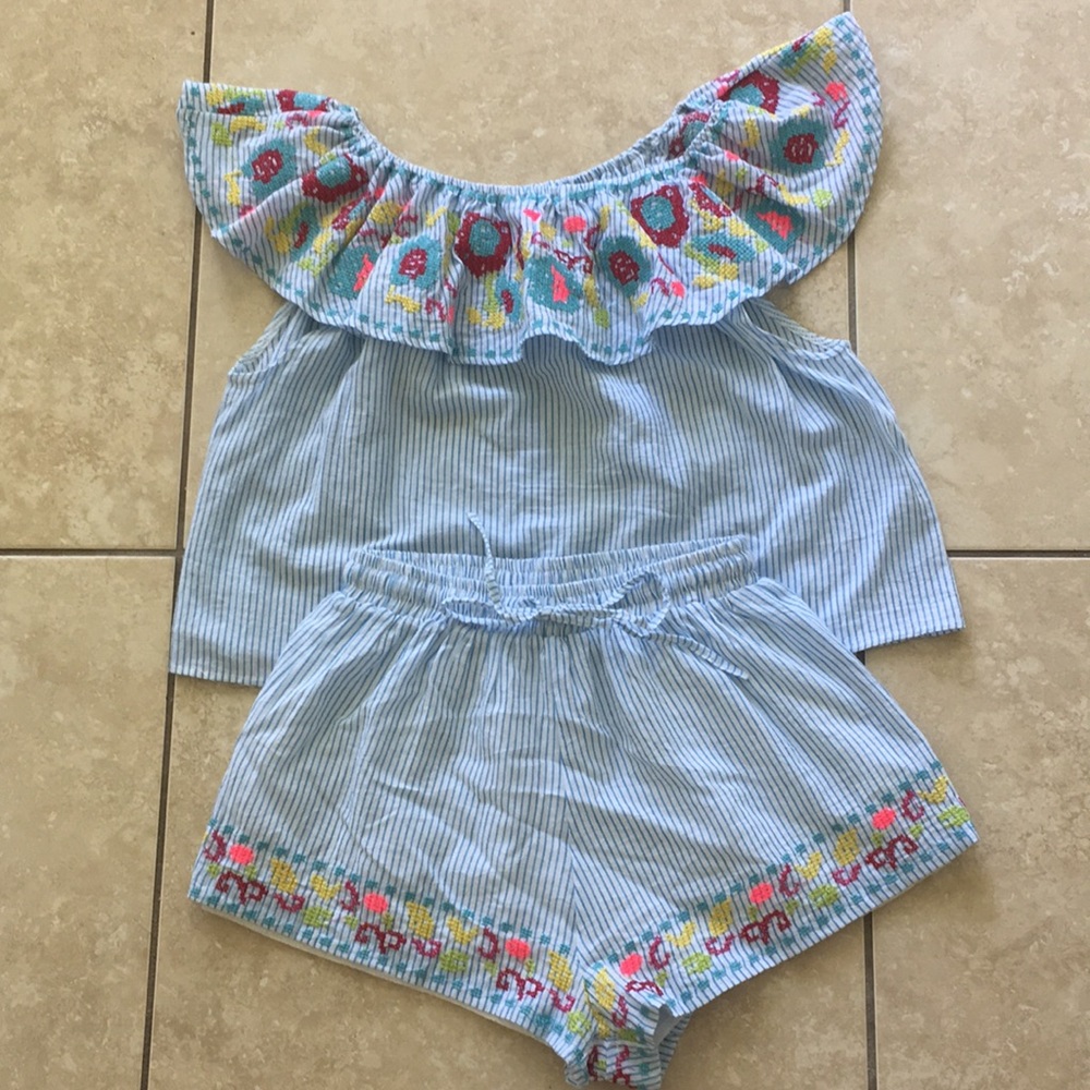 Embroidered set